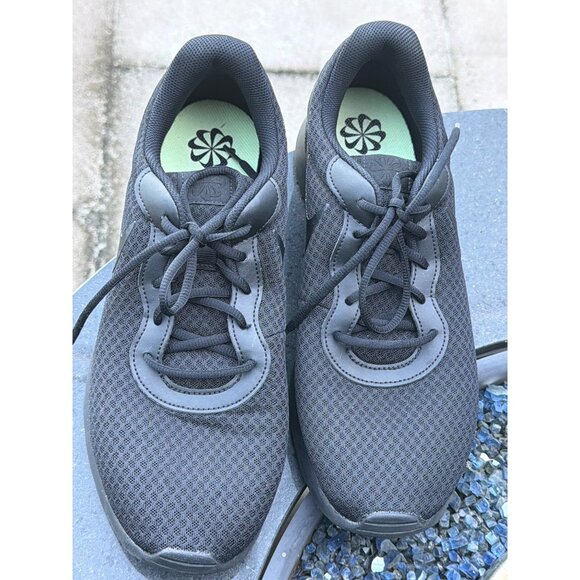 Nike Tanjan Men Black Knit Lace-Up Sneakers Size 13 - Picture 1 of 6